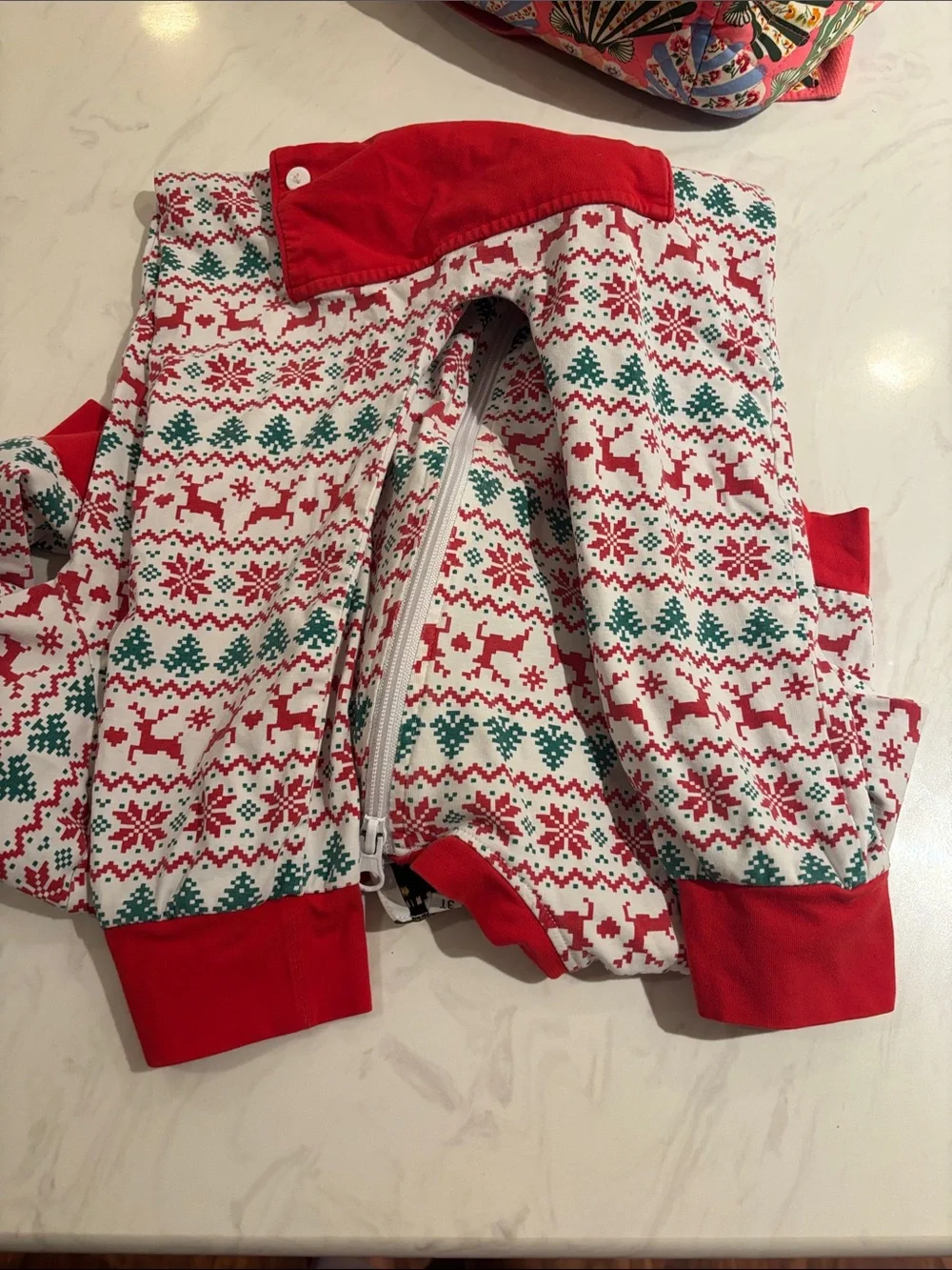 Babeeni Red & Green Holiday Reindeer Zip-Up Pajama